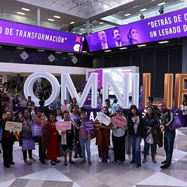 Empresarios disfrutanto de Extravaganas 2025