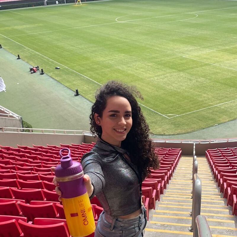Joven de NFUERZA en evento